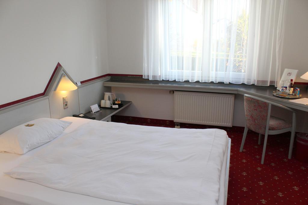 A.C. Hotel Hoferer Stuttgart Kamer foto