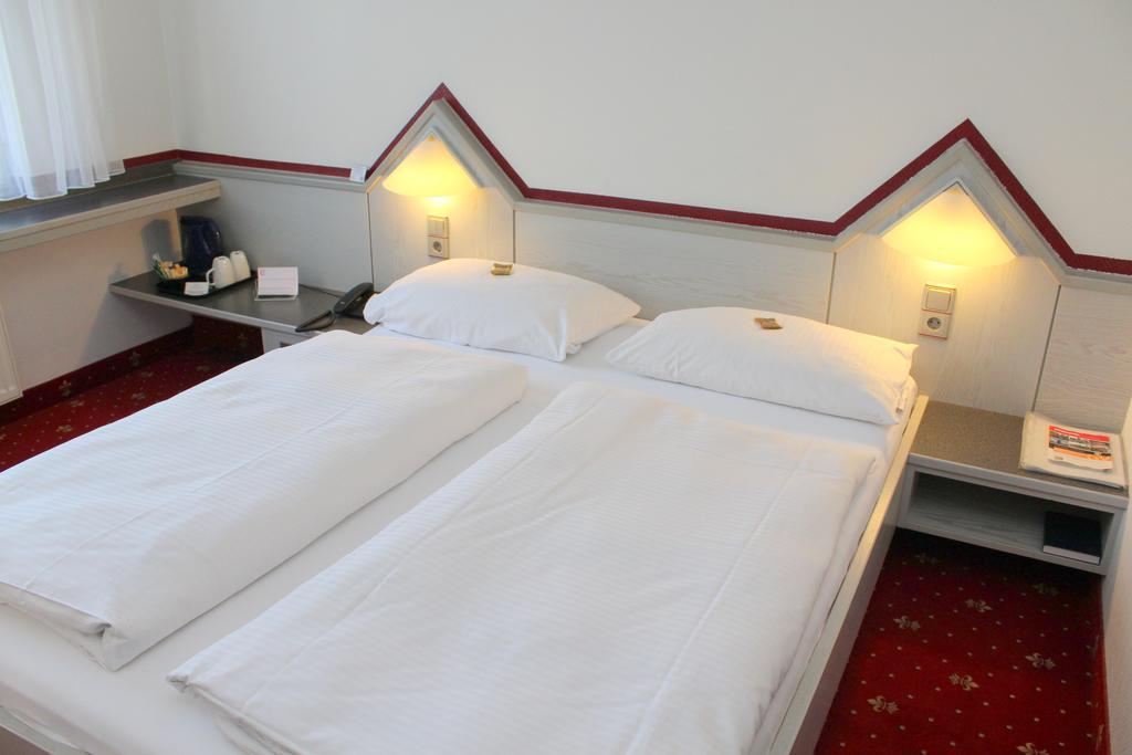 A.C. Hotel Hoferer Stuttgart Kamer foto