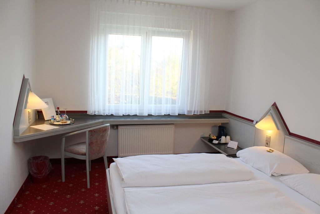 A.C. Hotel Hoferer Stuttgart Kamer foto
